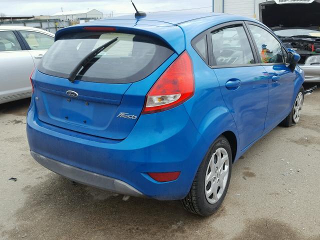 3FADP4EJ2CM126308 - 2012 FORD FIESTA SE BLUE photo 4