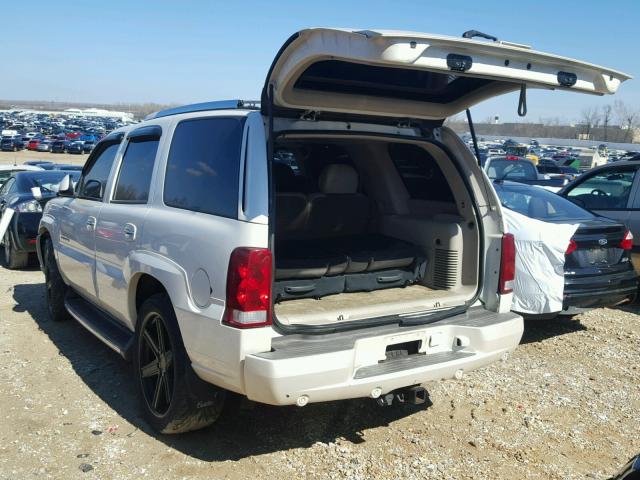 1GYEK63N82R225009 - 2002 CADILLAC ESCALADE L WHITE photo 3