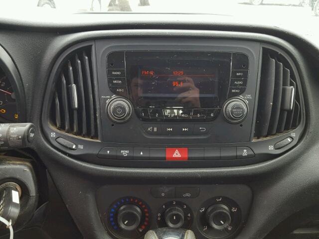 ZFBERFAB6H6D26690 - 2017 RAM PROMASTER 白色 照片 9