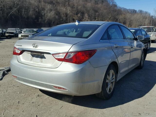 5NPEB4AC1BH200438 - 2011 HYUNDAI SONATA GLS SILVER photo 4