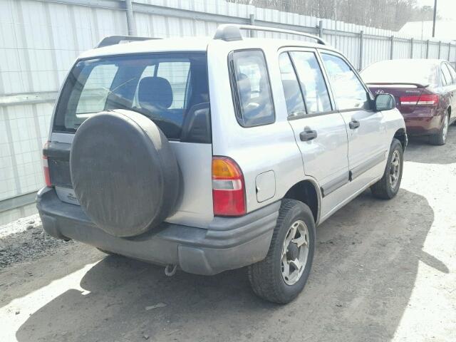 2CNBJ13C4X6906232 - 1999 CHEVROLET TRACKER SILVER photo 4