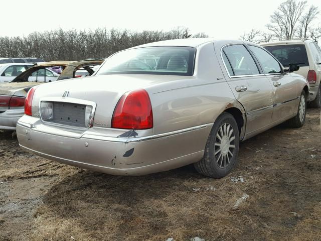 1LNHM82W63Y634650 - 2003 LINCOLN TOWN CAR S TAN photo 4