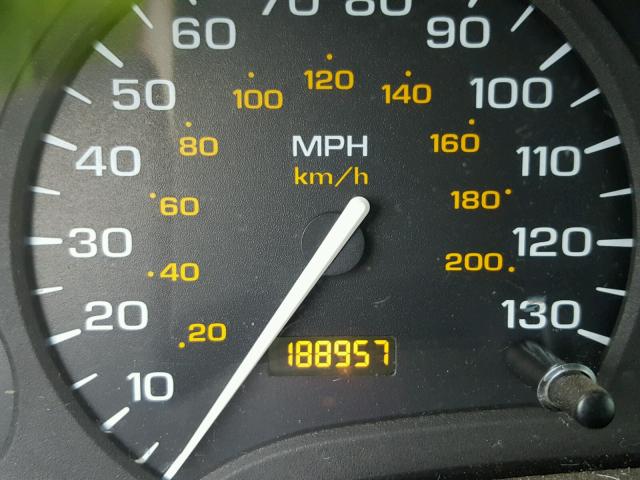 1G8ZY12701Z267212 - 2001 SATURN SC2 GOLD photo 8