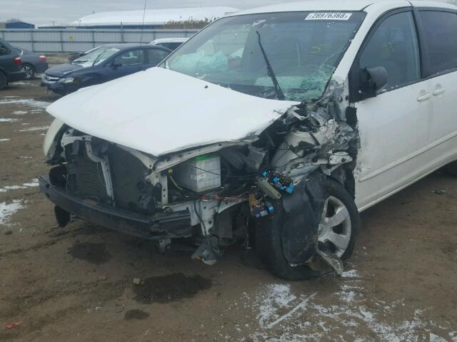 5TDZA23C26S459784 - 2006 TOYOTA SIENNA CE WHITE photo 9