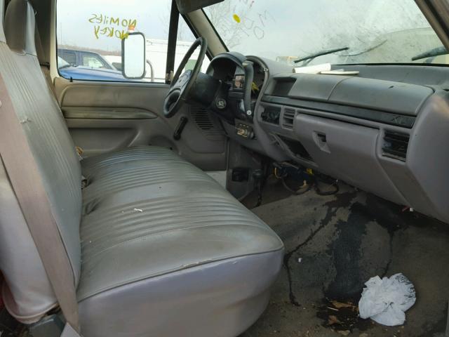 1FDKF38G8TEB12008 - 1996 FORD F350 WHITE photo 5