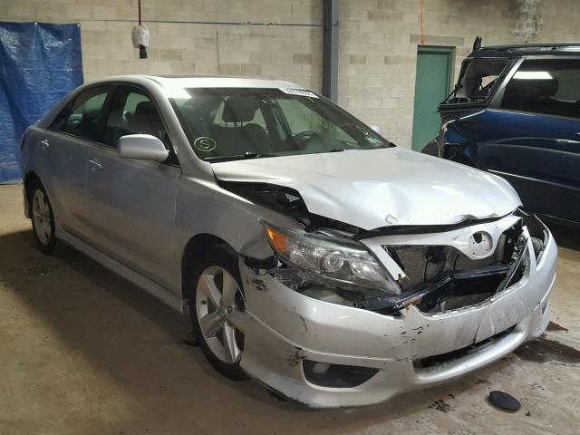 4T1BF3EK1BU137183 - 2011 TOYOTA CAMRY BASE SILVER photo 1