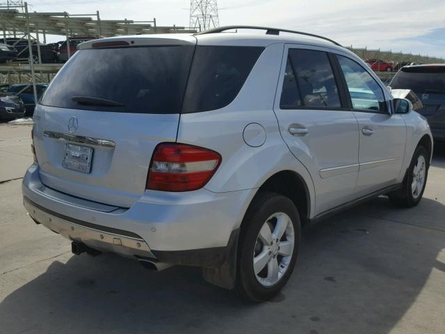 4JGBB75E96A052919 - 2006 MERCEDES-BENZ ML 500 SILVER photo 4