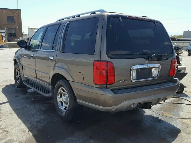 5LMFU28R22LJ13424 - 2002 LINCOLN NAVIGATOR TAN photo 3