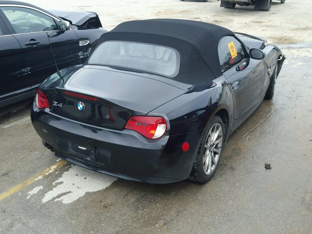 4USBU33556LW59215 - 2006 BMW Z4 3.0 BLACK photo 4