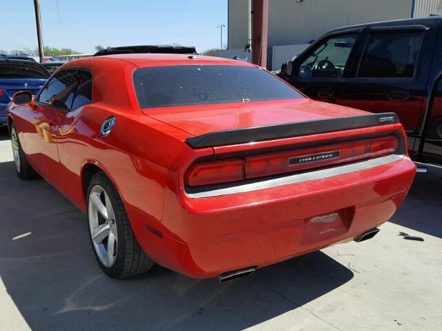 2B3LJ74W48H290608 - 2008 DODGE CHALLENGER RED photo 3