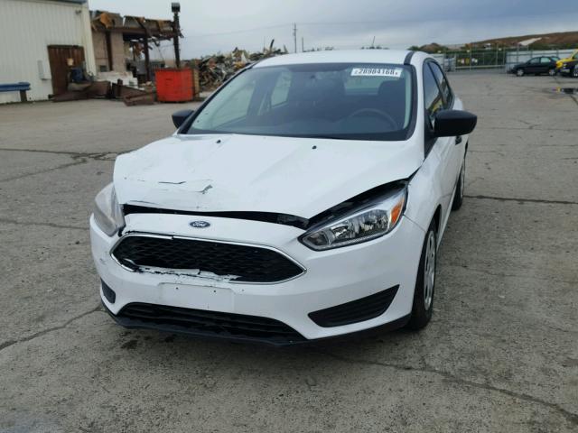 1FADP3E20GL234582 - 2016 FORD FOCUS S WHITE photo 2