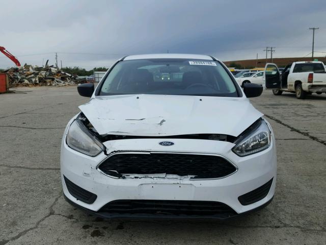 1FADP3E20GL234582 - 2016 FORD FOCUS S WHITE photo 9