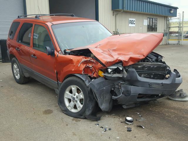 1FMCU03136KA75810 - 2006 FORD ESCAPE XLT ORANGE photo 1