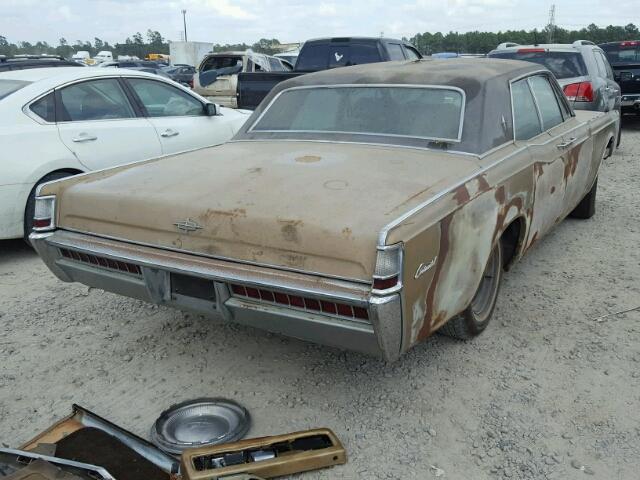9Y82A888374 - 1969 LINCOLN CONTINENTA GOLD photo 4
