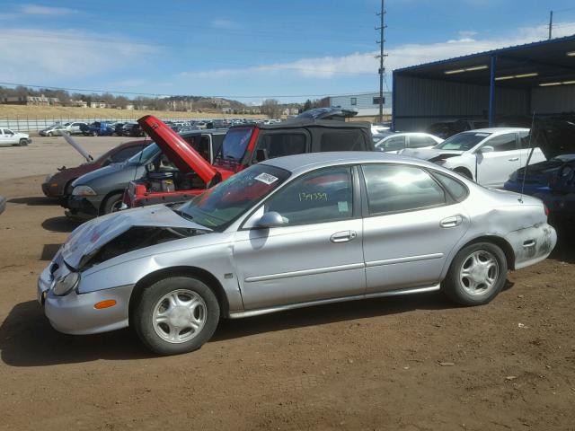 1FAFP52S6WG153523 - 1998 FORD TAURUS LX GRAY photo 9