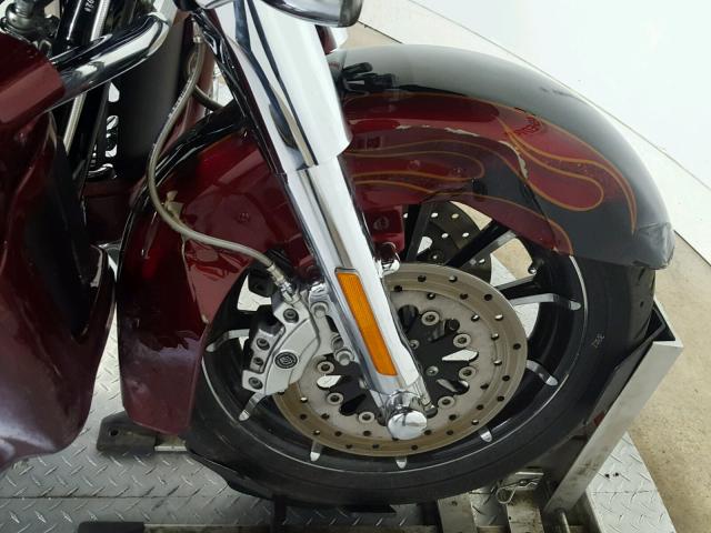 1HD1PR813BB957892 - 2011 HARLEY-DAVIDSON FLHTCUSE6 MAROON photo 18