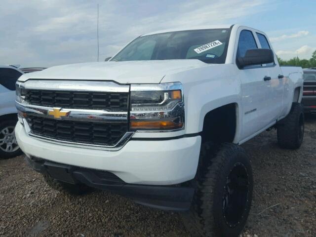 1GCRCNEH6HZ122105 - 2017 CHEVROLET SILVERADO WHITE photo 2