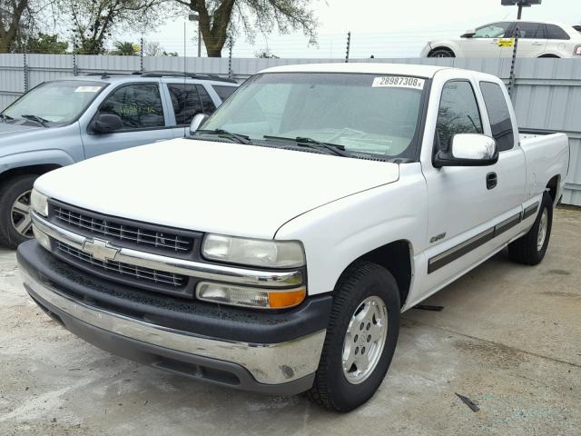 2GCEC19W811388109 - 2001 CHEVROLET SILVERADO WHITE photo 2