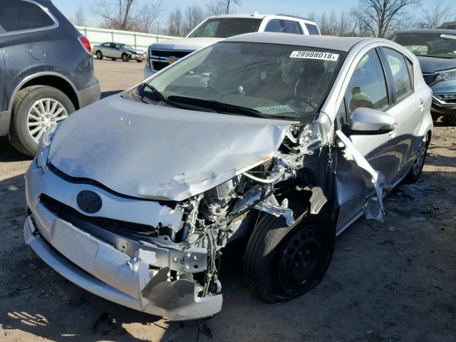 JTDKDTB32E1566023 - 2014 TOYOTA PRIUS C SILVER photo 2