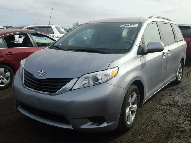 5TDKK3DC5CS235083 - 2012 TOYOTA SIENNA LE SILVER photo 2