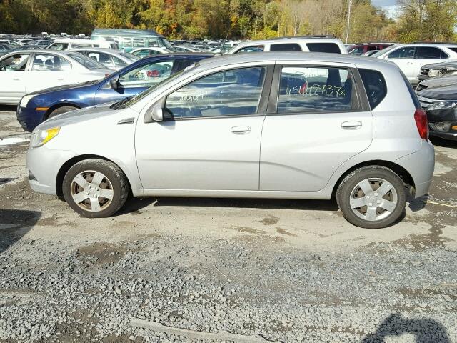 KL1TD6DE3AB118387 - 2010 CHEVROLET AVEO LS 银色 照片 9