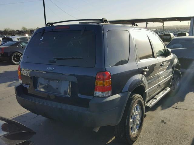 1FMYU03154DA18290 - 2004 FORD ESCAPE XLT BLUE photo 4