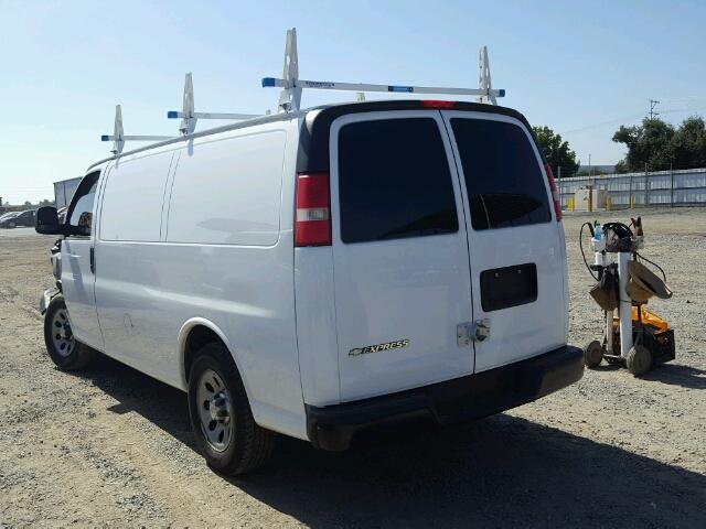 1GCUGADX0A1146839 - 2010 CHEVROLET EXPRESS G1 WHITE photo 3