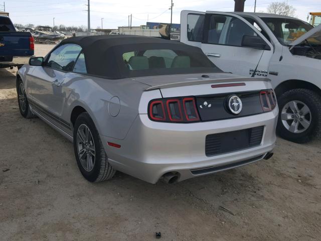 1ZVBP8EM8D5229305 - 2013 FORD MUSTANG SILVER photo 3