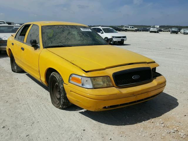 2FAFP72W62X105149 - 2002 FORD CROWN VICT YELLOW photo 1