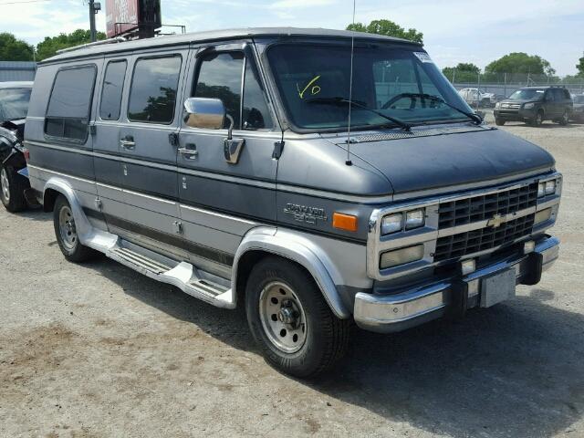 2GBEG25KXN4127439 - 1992 CHEVROLET G20 GRAY photo 1