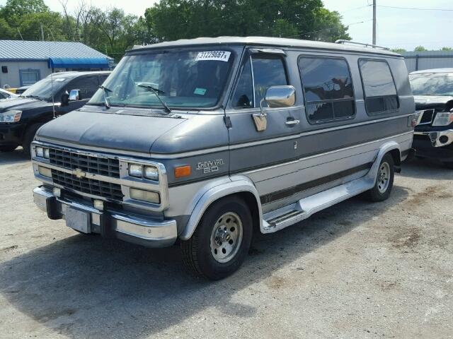 2GBEG25KXN4127439 - 1992 CHEVROLET G20 GRAY photo 2