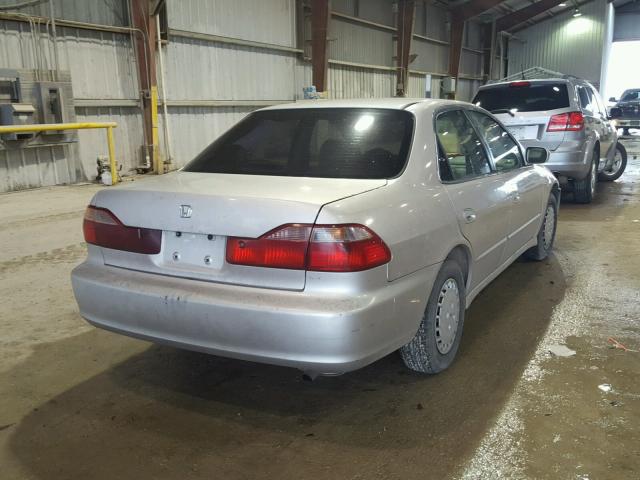 1HGCG5659WA127326 - 1998 HONDA ACCORD EX BEIGE photo 4