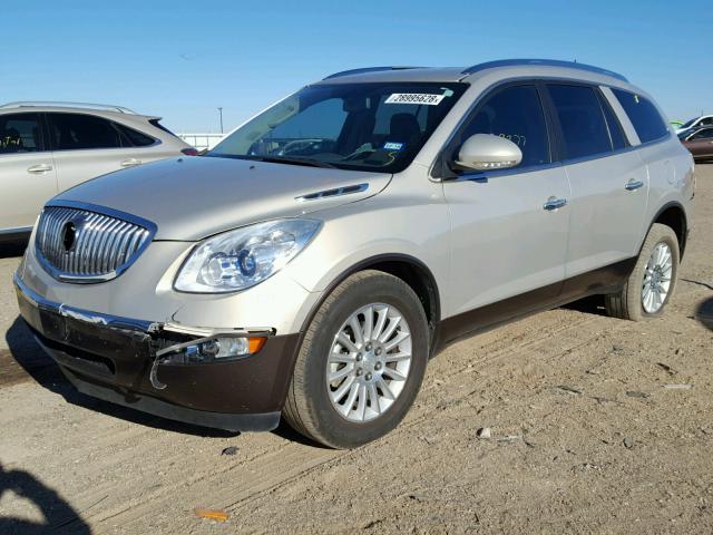 5GAKRAED5BJ217879 - 2011 BUICK ENCLAVE CX TAN photo 2