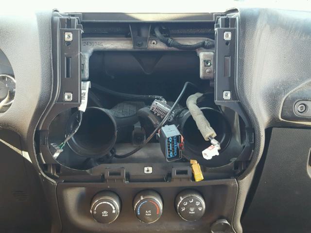 1C4BJWDG7GL338729 - 2016 JEEP WRANGLER U CHARCOAL photo 9