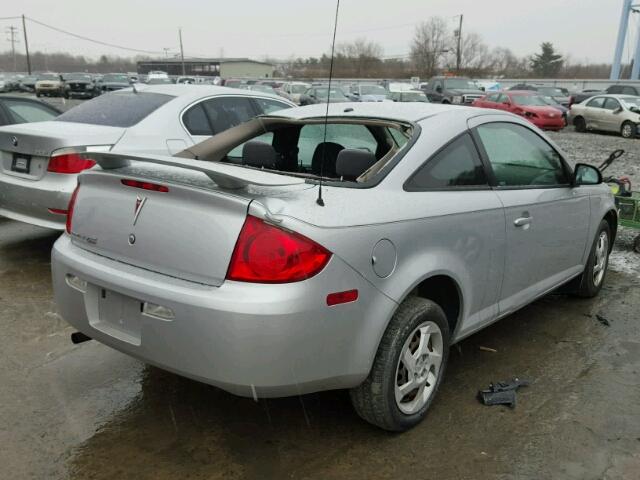 1G2AL18F687335426 - 2008 PONTIAC G5 GRAY photo 4