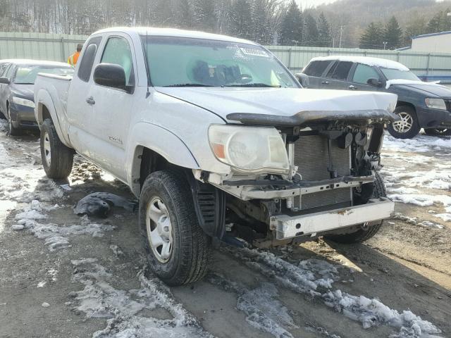 5TEUX42N98Z562486 - 2008 TOYOTA TACOMA ACC SILVER photo 1