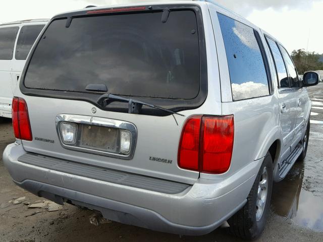 5LMPU28L9WLJ36169 - 1998 LINCOLN NAVIGATOR SILVER photo 4