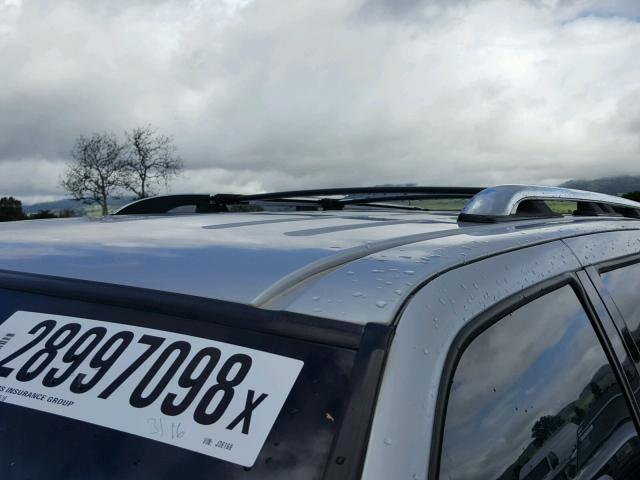 5LMPU28L9WLJ36169 - 1998 LINCOLN NAVIGATOR SILVER photo 9