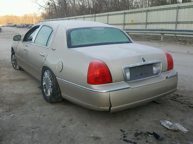 2LNBL8CV2AX620904 - 2010 LINCOLN TOWN CAR S BEIGE photo 3