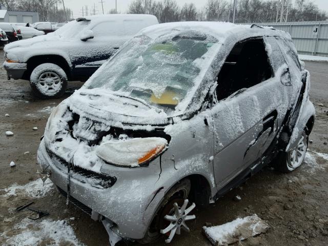 WMEEK31X29K213399 - 2009 SMART FORTWO PAS 银色 照片 2