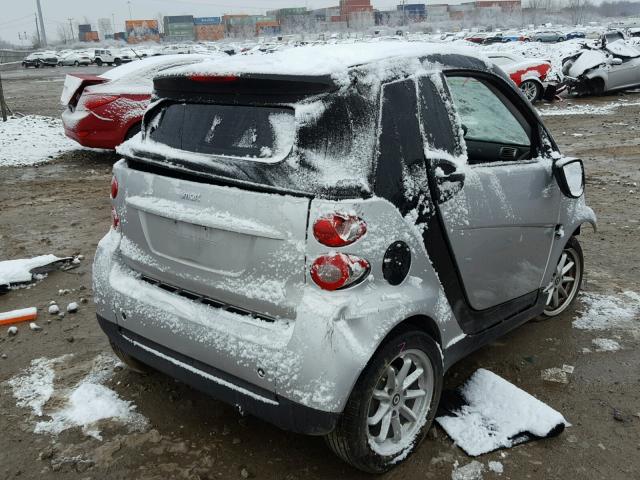 WMEEK31X29K213399 - 2009 SMART FORTWO PAS SILVER photo 4