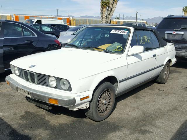 WBABB2308K8875371 - 1989 BMW 325 I AUTO WHITE photo 2