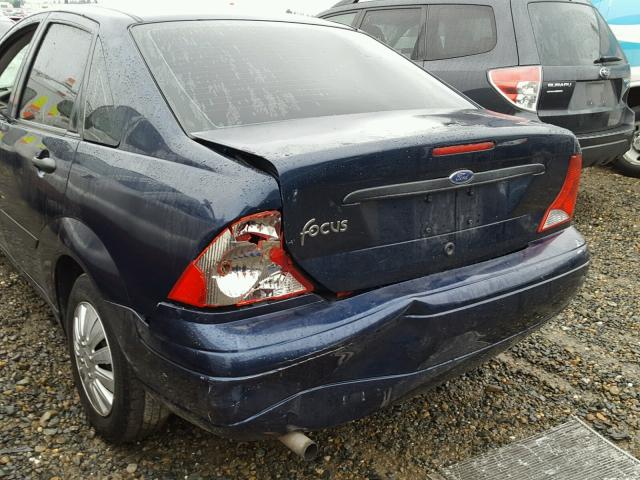 1FAFP33P32W244229 - 2002 FORD FOCUS LX BLUE photo 9