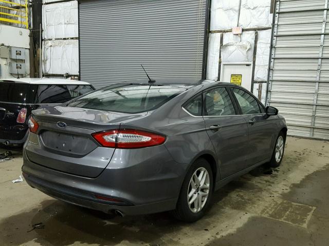 3FA6P0H73DR363489 - 2013 FORD FUSION SE GRAY photo 4