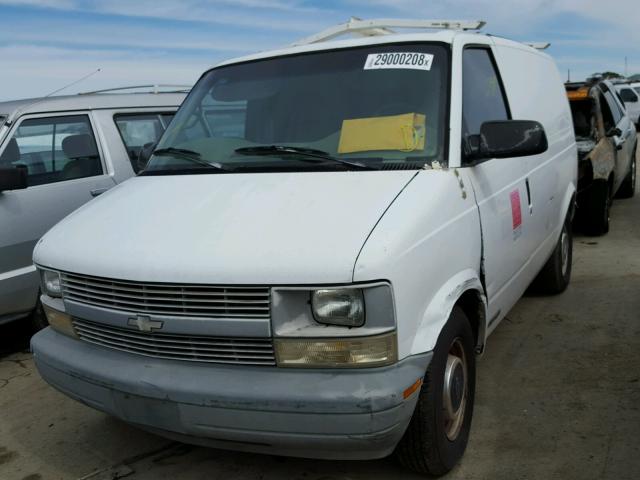 1GCDM19W5XB163101 - 1999 CHEVROLET ASTRO WHITE photo 2