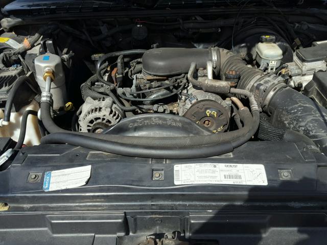 1GNDT13W1X2245880 - 1999 CHEVROLET BLAZER GRAY photo 7