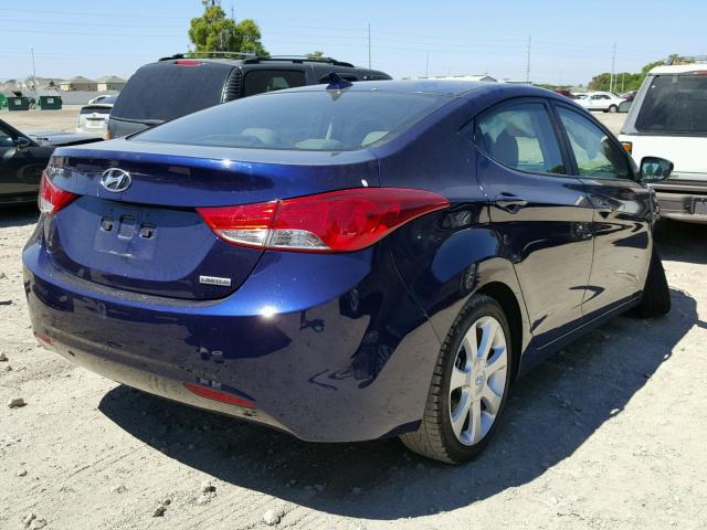 5NPDH4AE5DH176143 - 2013 HYUNDAI ELANTRA GL BLUE photo 4