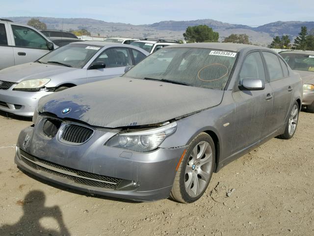 WBANW13558CZ79281 - 2008 BMW 535 I GRAY photo 2