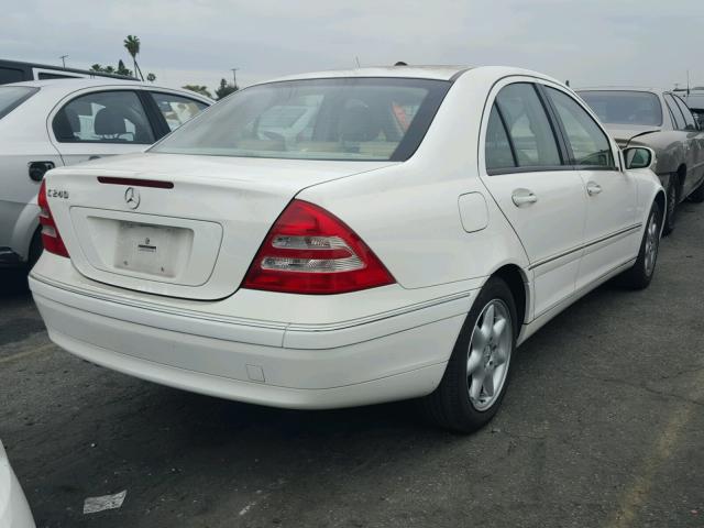 WDBRF61J63A509748 - 2003 MERCEDES-BENZ C 240 WHITE photo 4