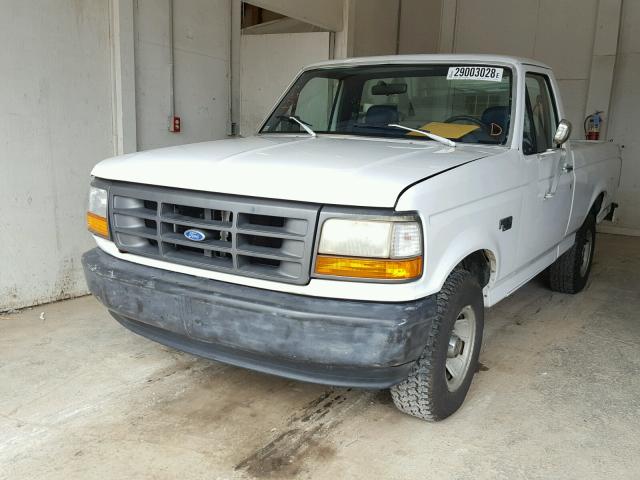 1FTEF15Y3SNA62555 - 1995 FORD F150 WHITE photo 2